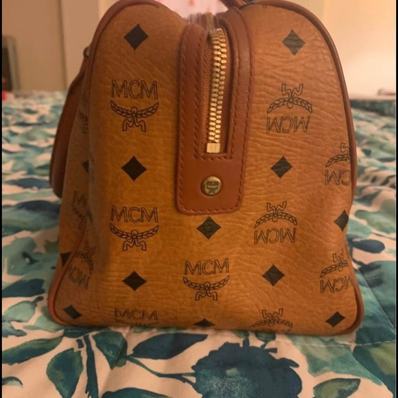 Mcm Purse - Picture 3 of 5